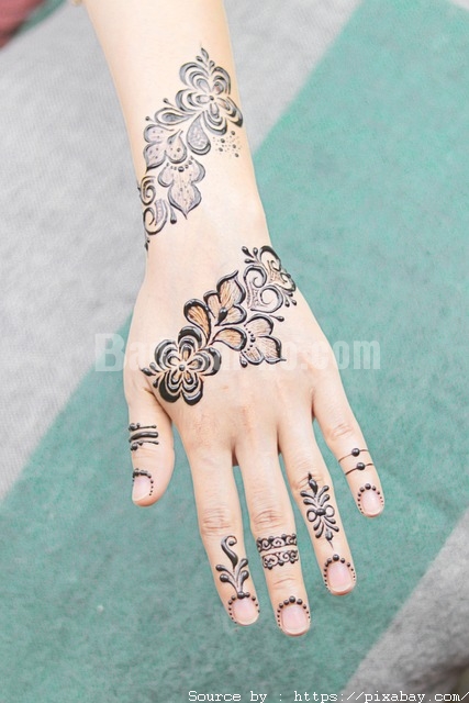 mehendi-5026186_640